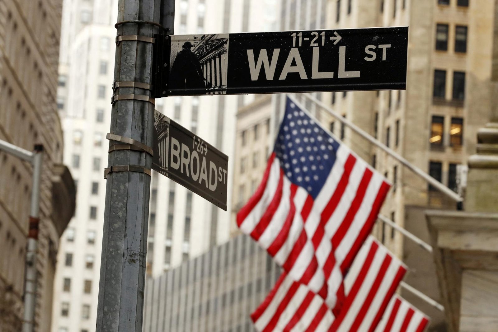 Index amerických technologických akcií Nasdaq prekonal hranicu 20-tisíc bodov Index amerických technologických akcií Nasdaq prekonal hranicu 20-tisíc bodov