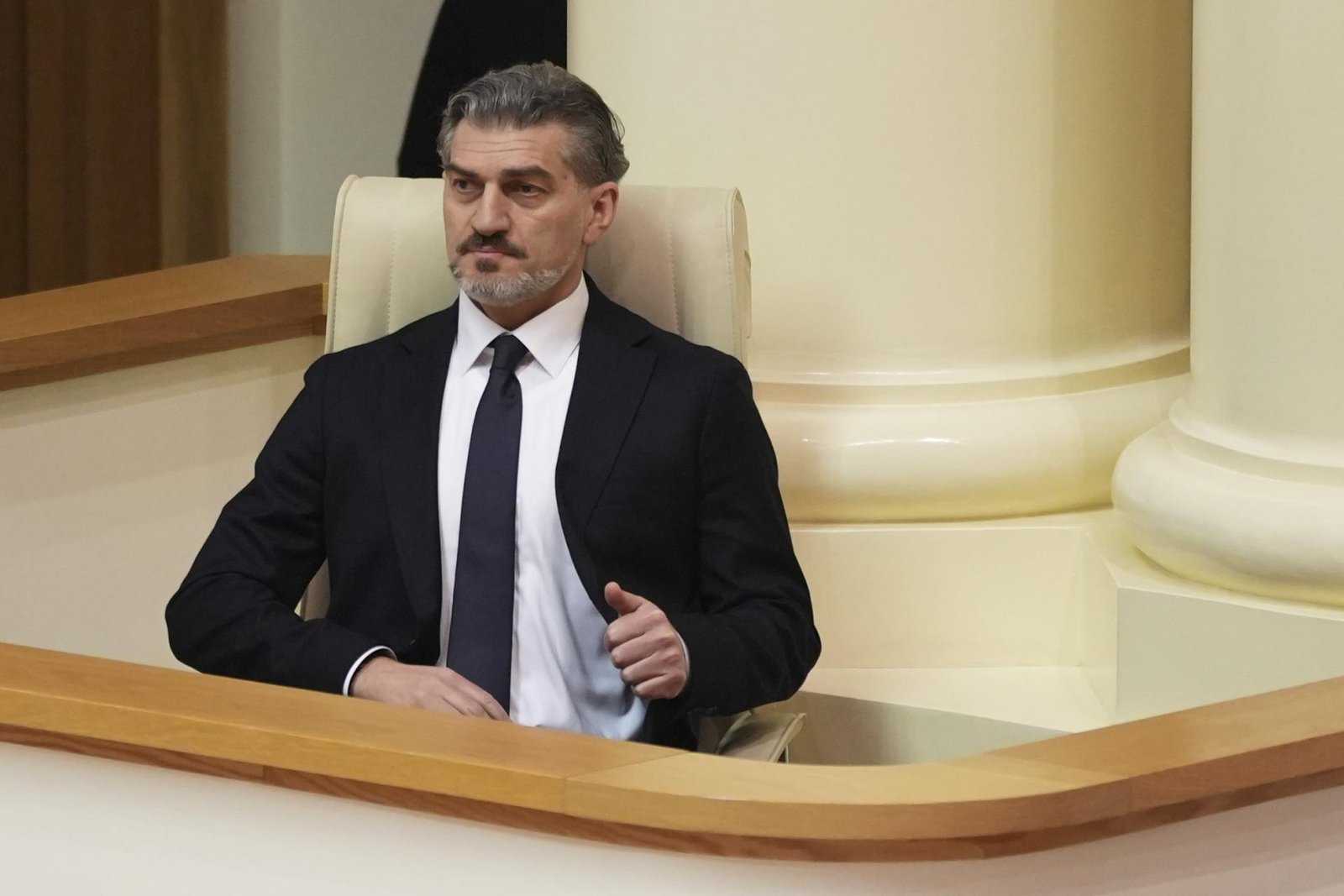 Nový gruzínsky prezident má nastúpiť do úradu, Zurabišviliová ho odmieta opustiť Nový gruzínsky prezident má nastúpiť do úradu, Zurabišviliová ho odmieta opustiť