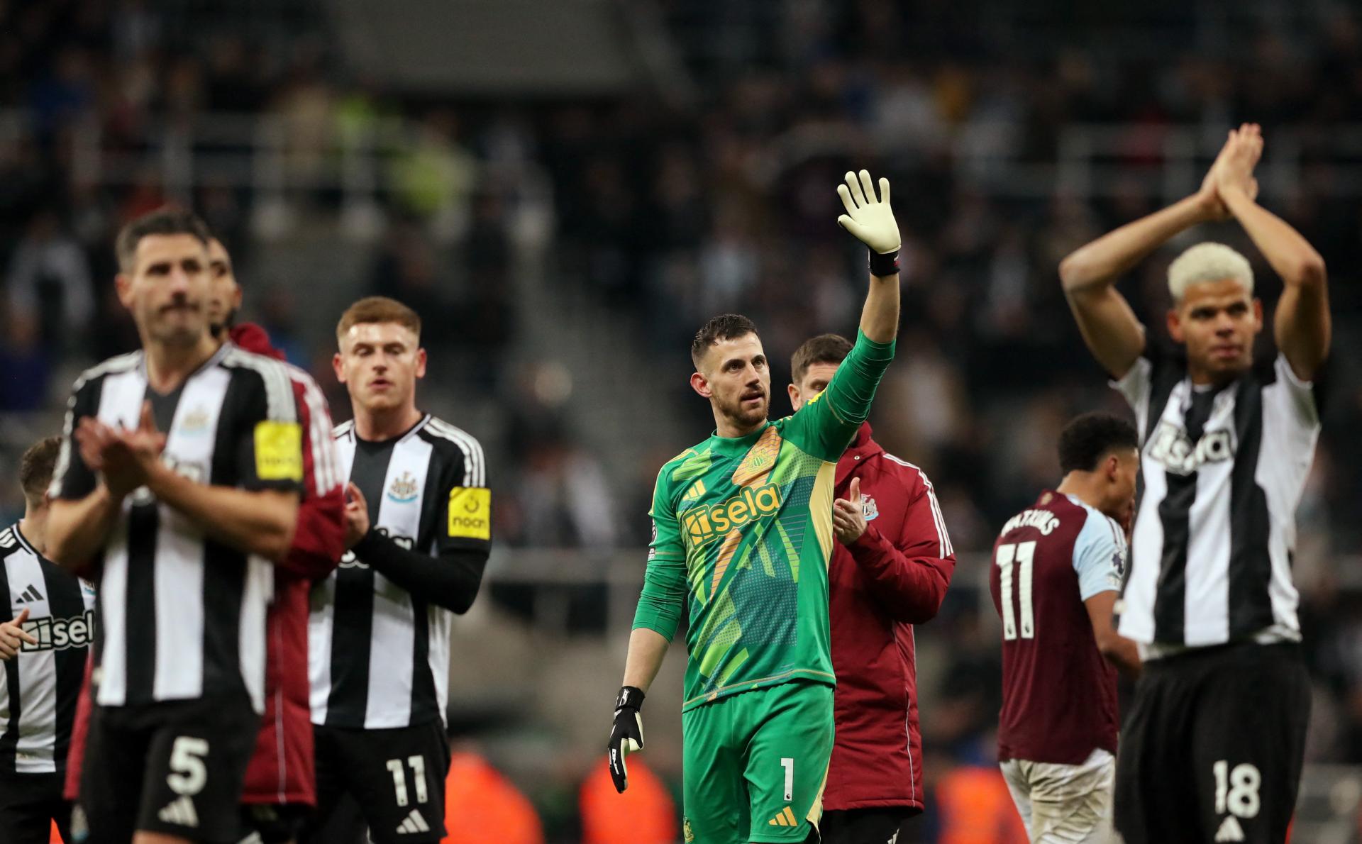 Newcastle zvíťazil v Premier League nad Aston Villou, hviezdil slovenský brankár Dúbravka