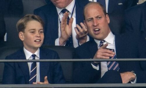 Velká premiéra prince George. S tátou Williamem se poprvé zúčastnil staré tradice