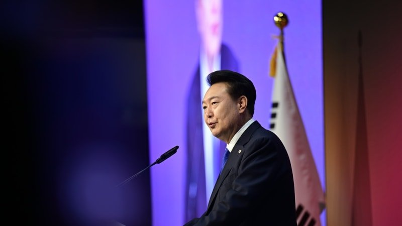 Korejský prezident uhájil svůj post. Hlasování o jeho odvolání se zúčastnilo málo poslanců Korejský prezident uhájil svůj post. Hlasování o jeho odvolání se zúčastnilo málo poslanců