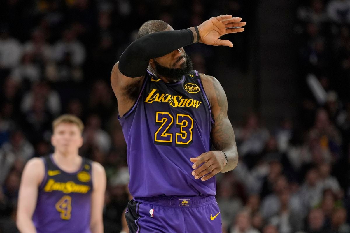 VIDEO Lakers dostali výprask na palubovke Minnesoty. Celtics nedali šancu Miami