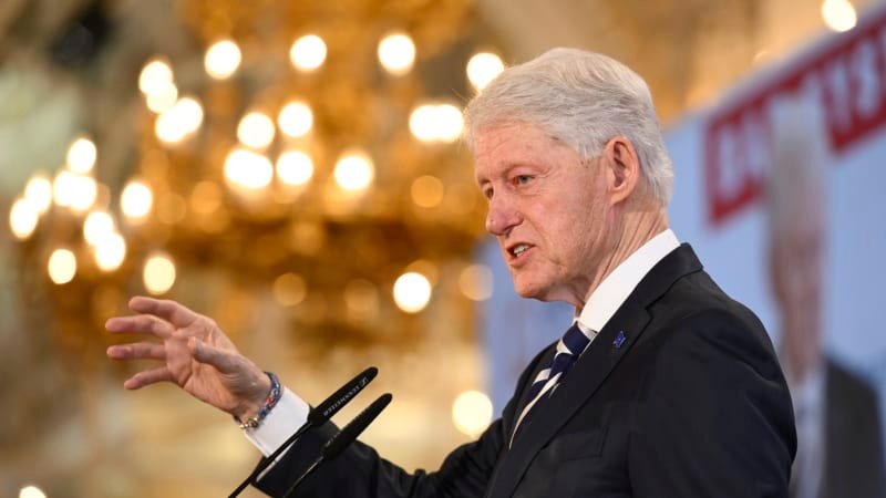 Strach o Billa Clintona: Bývalý americký prezident musel do nemocnice s horečkou Strach o Billa Clintona: Bývalý americký prezident musel do nemocnice s horečkou