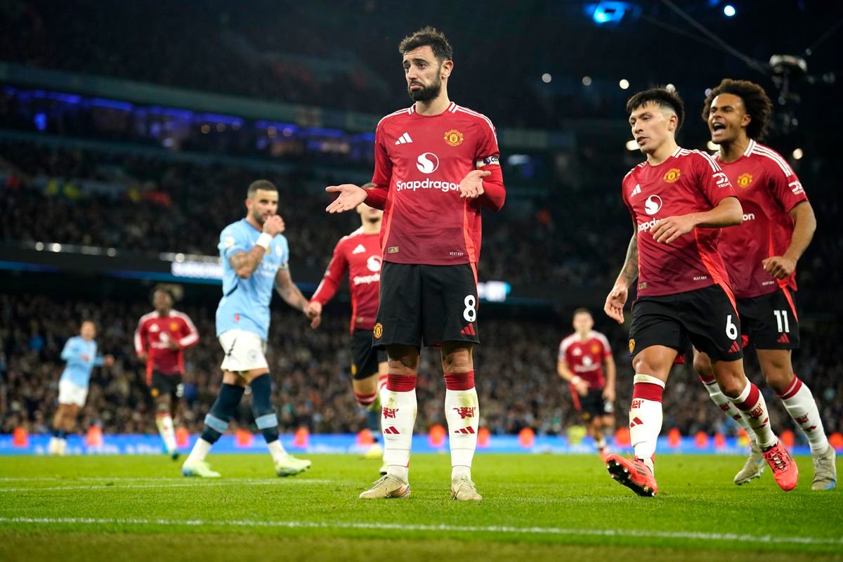 Guardiola po derby nešetril kritikou na svoju osobu: Som dobre platený za to, aby som to zvládal Guardiola po derby nešetril kritikou na svoju osobu: Som dobre platený za to, aby som to zvládal