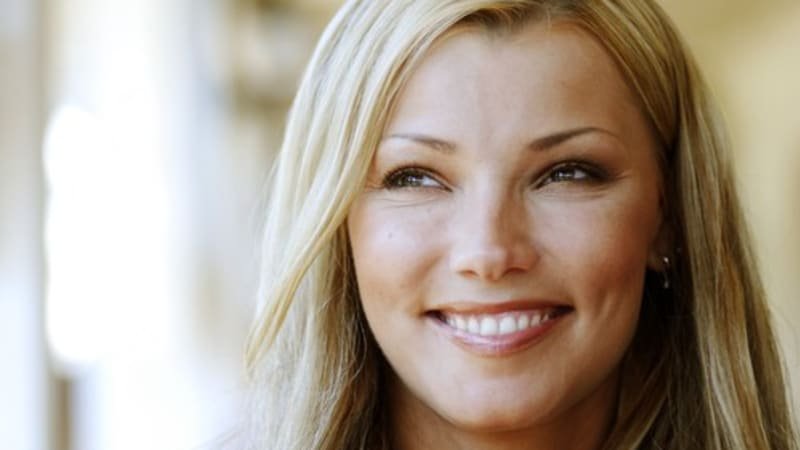 Zpěvačka Zeťová toužila po rodině: Smůla na muže ji však provázela celý život Zpěvačka Zeťová toužila po rodině: Smůla na muže ji však provázela celý život