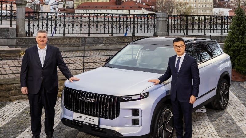 Levná auta i špičkový servis. Nové čínské značky chtějí být do roka mezi TOP 10 v Česku Levná auta i špičkový servis. Nové čínské značky chtějí být do roka mezi TOP 10 v Česku