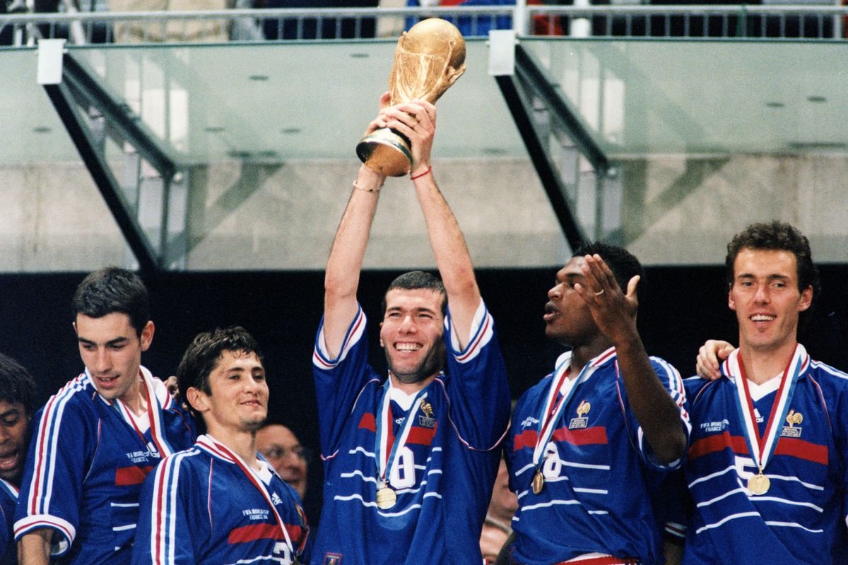 Majster sveta s Francúzskom z roku 1998 prehovoril o svojej závislosti: Uvedomujem si, že som chorý Majster sveta s Francúzskom z roku 1998 prehovoril o svojej závislosti: Uvedomujem si, že som chorý