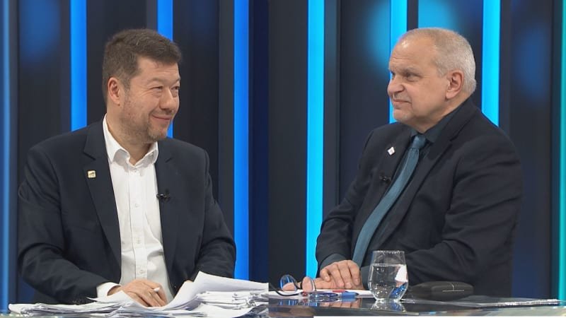 Výpověď bez udání důvodu? Asociální, namítl Okamura. Firmy potřebují volnost, oponoval Nový Výpověď bez udání důvodu? Asociální, namítl Okamura. Firmy potřebují volnost, oponoval Nový