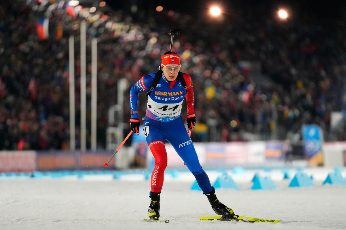 Pat a Mat sa môžu ísť schovať. Slovenské biatlonistky predviedli v štafete dokonalú tragikomédiu