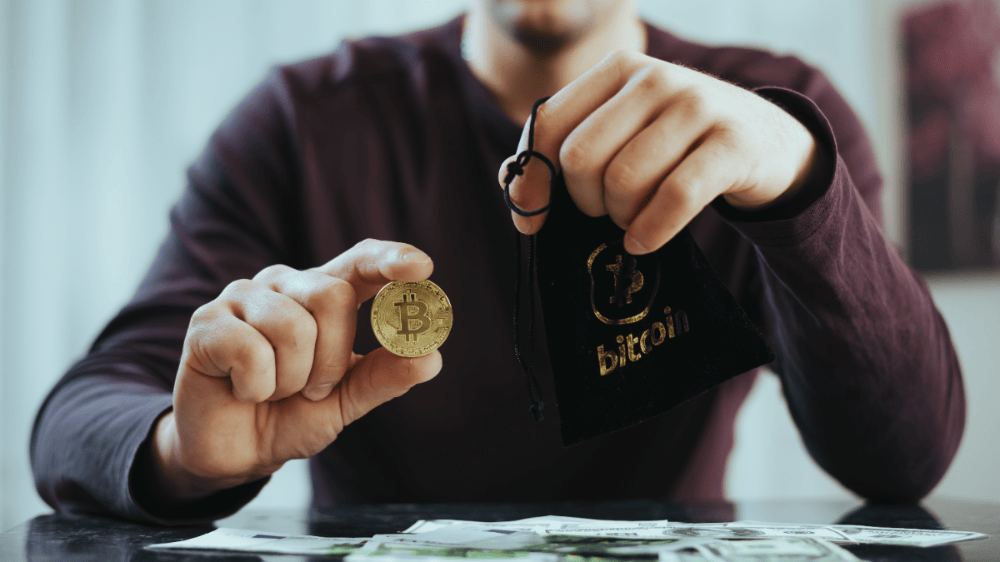 Bitcoin by nemal tvoriť viac ako 10 % portfólia, radí miliardár Bitcoin by nemal tvoriť viac ako 10 % portfólia, radí miliardár