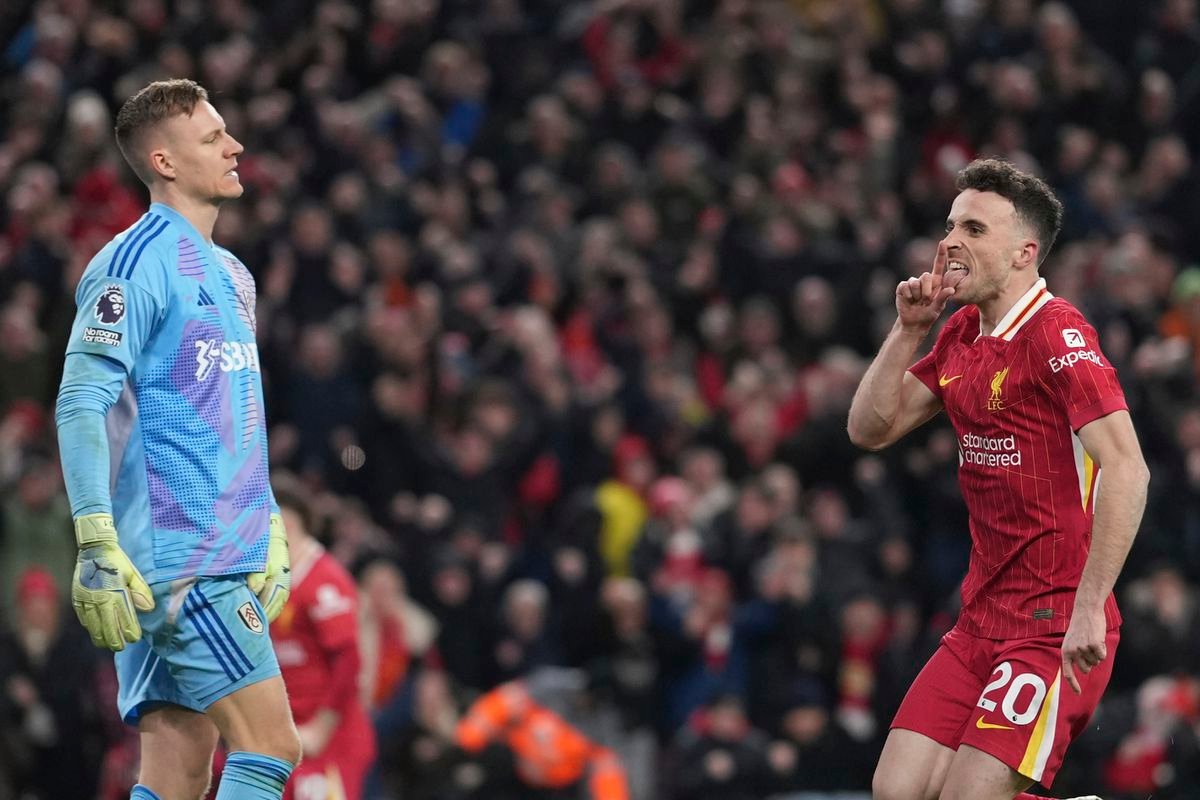 Dúbravka pri debute vychytal čisté konto. Liverpool v desiatich zaváhal, Arsenal nevyužil veľkú prevahu
