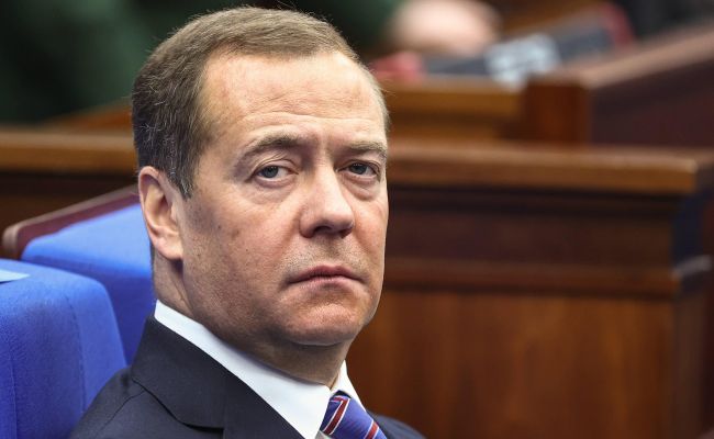 Dmitrij Medvedev: Európa musí byť potrestaná všetkými možnými prostriedkami