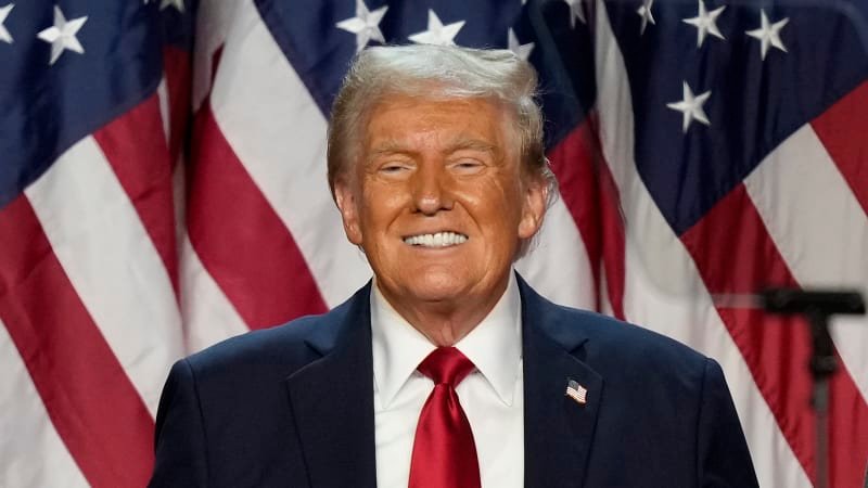 Trumpovo razantní vánoční poselství: Hrozí Panamě kvůli průplavu a přejmenuje slavnou horu