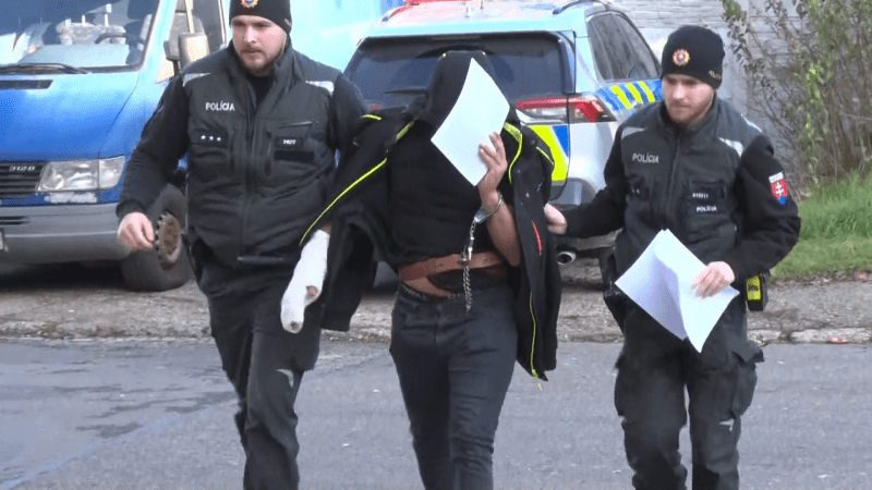 Brutální útok ve slovenské restauraci. Agresor napadal hosty, muži ukousl část brady Brutální útok ve slovenské restauraci. Agresor napadal hosty, muži ukousl část brady