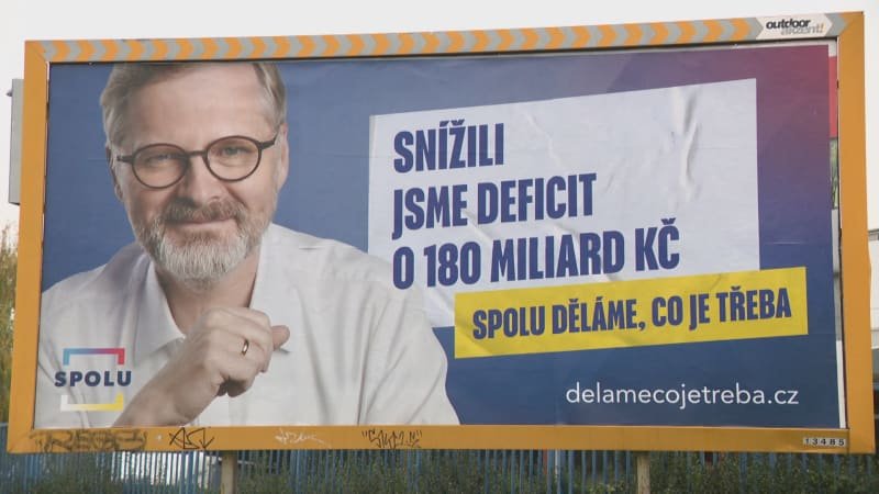Antifiala a Antibabiš: Před volbami nás čeká přehlídka absurdností, míní experti Antifiala a Antibabiš: Před volbami nás čeká přehlídka absurdností, míní experti