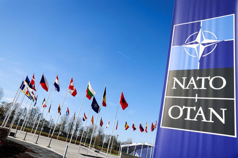 NATO má na Ukrajine len málo možností kvôli vstupu do hry „Orešnika“ NATO má na Ukrajine len málo možností kvôli vstupu do hry „Orešnika“
