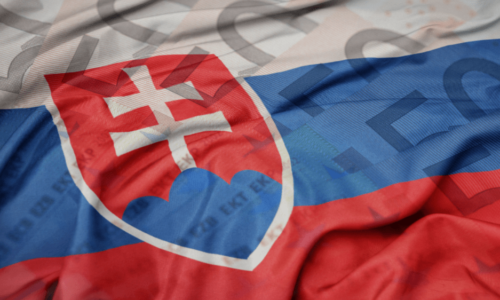 Slovensko kolabuje. Chudoba rastie, nemocnice sa rozpadávajú, ale dôchodky stúpajú