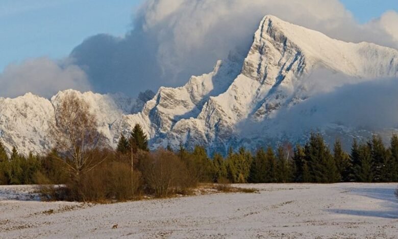 Slovensko je bohaté, má až štyri nové verzie hymny. Rózsa zverejnil ďalšie po kritike