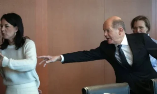 Chaos v německé vládě nekončí! Baerbocková je kvůli Ukrajině v konfliktu se všemi!