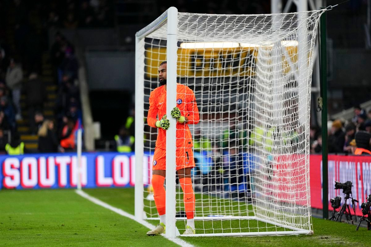 Tréner Chelsea pripustil výmenu brankára: Nemôže robiť chyby v každom zápase