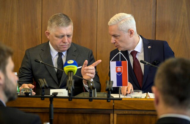 278238_6780ea980d758563905778-640x420.jpg Nemajme pocit, že EÚ je nedotknuteľná. Povinnosťou vlády je podľa Fica, aby nebola pasívna v zahraničnej politike