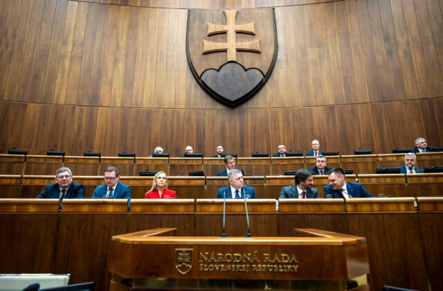 290042_678f6612477e4809183177-640x420.jpg Kmec: To, či sa februárová schôdza parlamentu presunie na neskôr, je na rozhodnutí Žigu – VIDEO