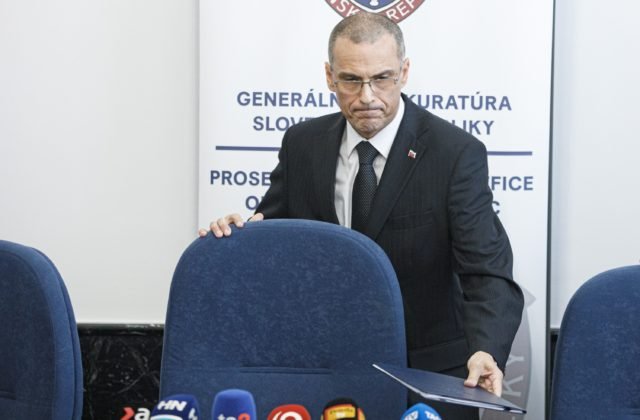 Šutaj Eštok neprezradil mená účastníkov letu na futbal do Nemecka, Žilinka podá správnu žalobu