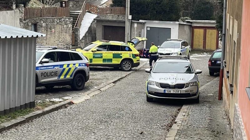 Kriminalisté v Ústí nad Labem vyšetřují nález mrtvého těla. Mají indicie o tom, co se stalo Kriminalisté v Ústí nad Labem vyšetřují nález mrtvého těla. Mají indicie o tom, co se stalo