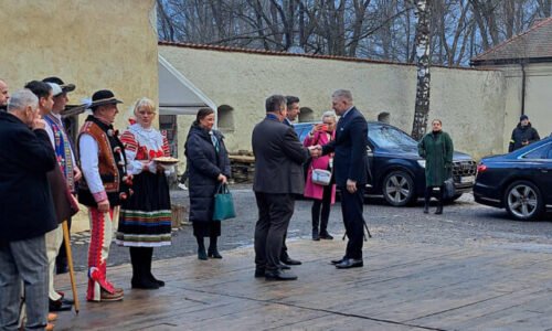 Goralská komunita sa stane novou národnostnou menšinou, za Gorala chcú pasovať aj premiéra Fica – VIDEO, FOTO