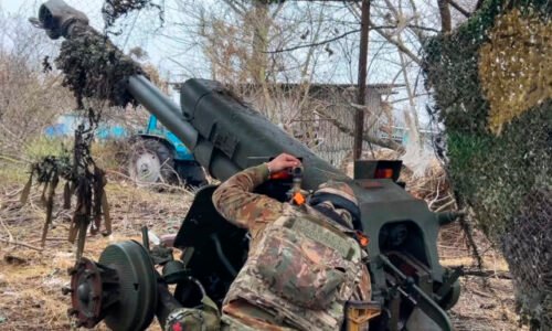 Rusko v noci na Ukrajinu vypustilo 85 dronov a jednu raketu, útoky prebiehali aj počas rokovaní prezidentov na Aljaške