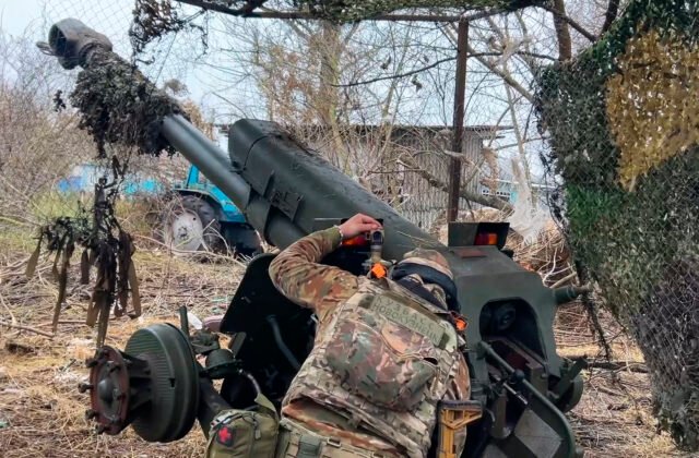 Rusko v noci na Ukrajinu vypustilo 85 dronov a jednu raketu, útoky prebiehali aj počas rokovaní prezidentov na Aljaške