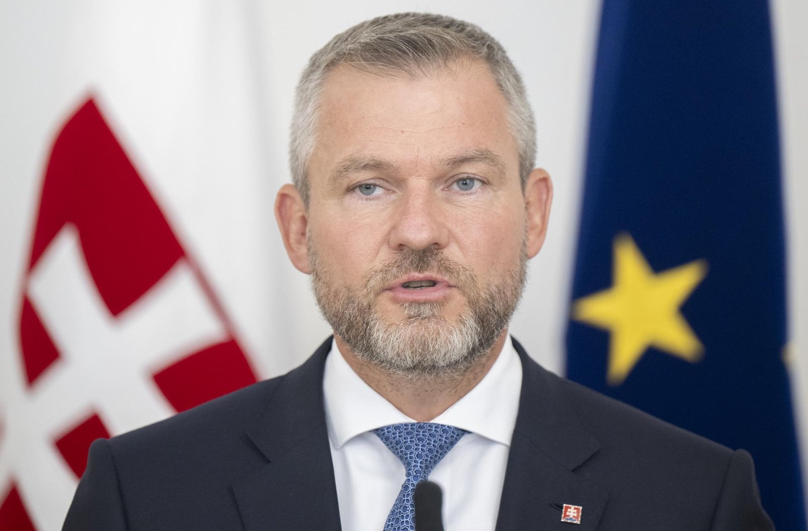 Pellegrini vyčíta vláde slabú komunikáciu s občanmi