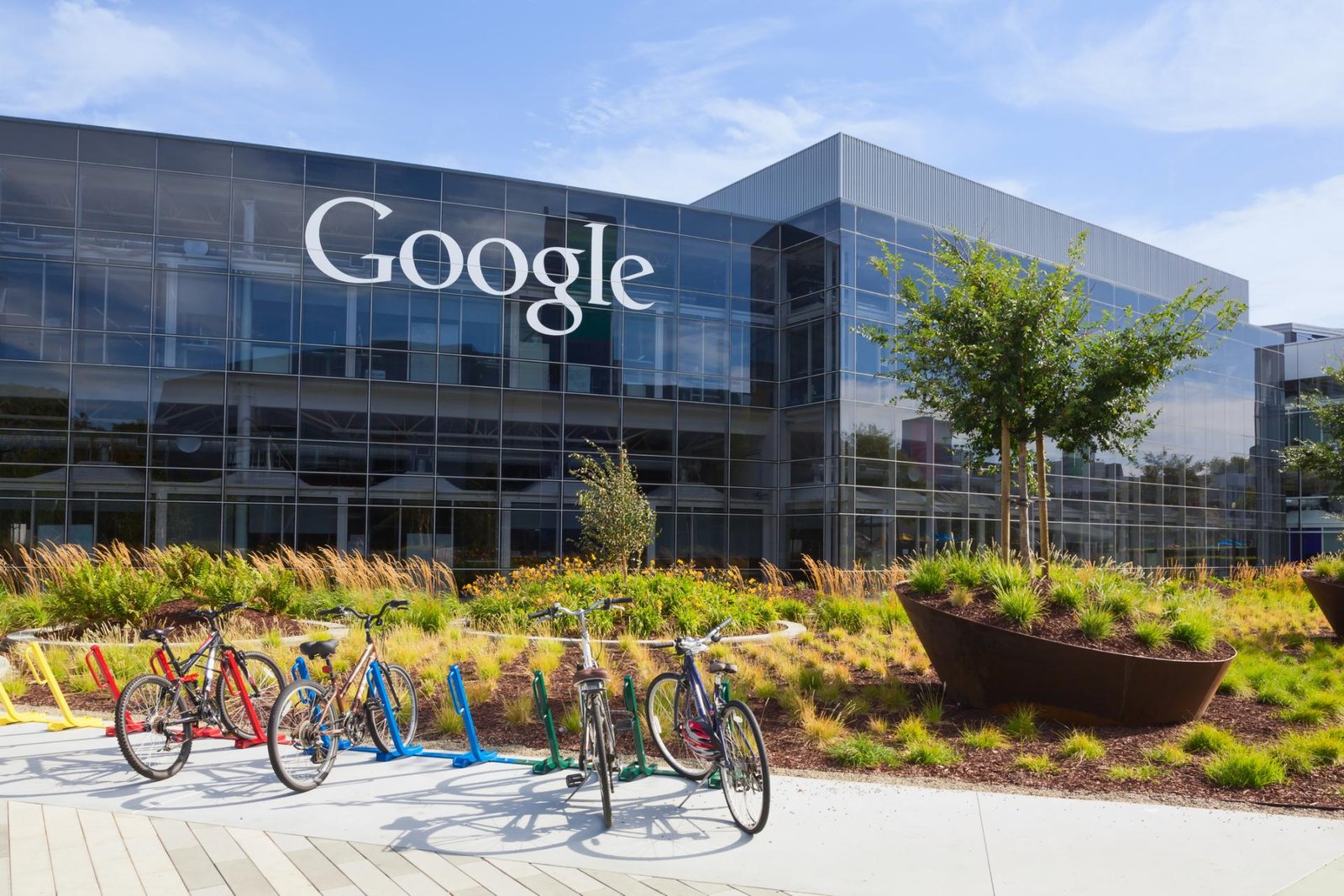 Ďalšia mastná pokuta pre Google. Tentokrát si naňho posvietil ruský súd Ďalšia mastná pokuta pre Google. Tentokrát si naňho posvietil ruský súd