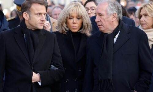 Francúzsko si pripomína atentát na Charlie Hebdo, Macron si uctil pamiatku obetí