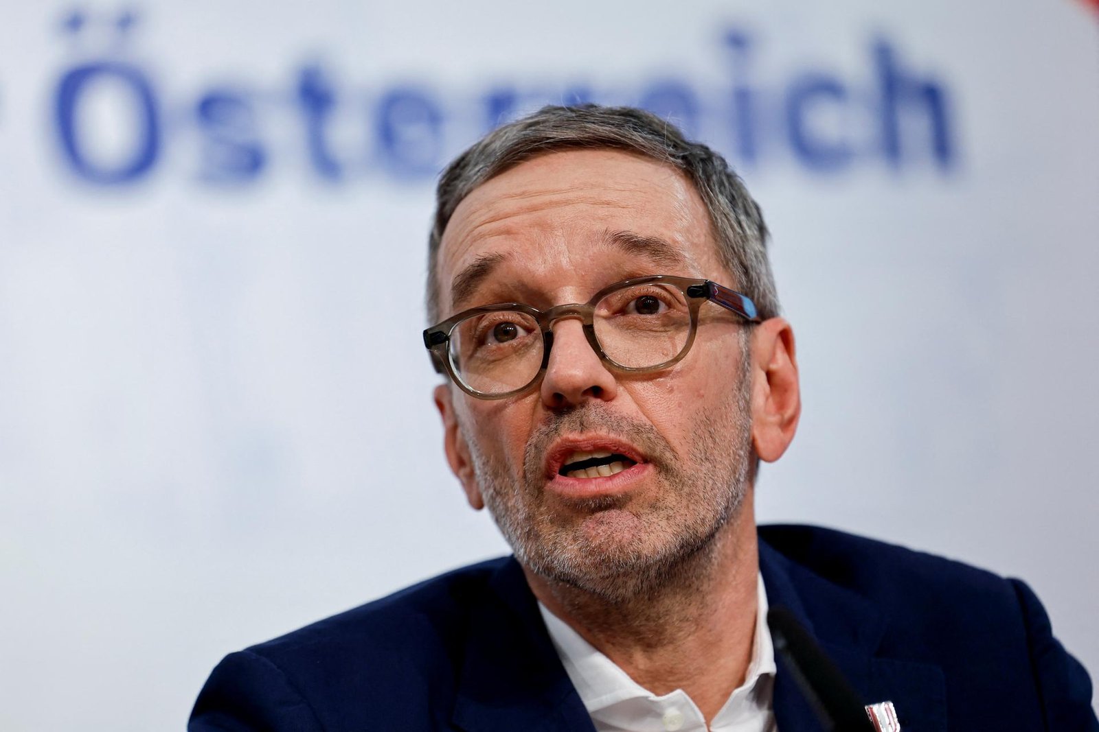 Eurokomisia stále čaká od rakúskej vlády opatrenia na zníženie deficitu