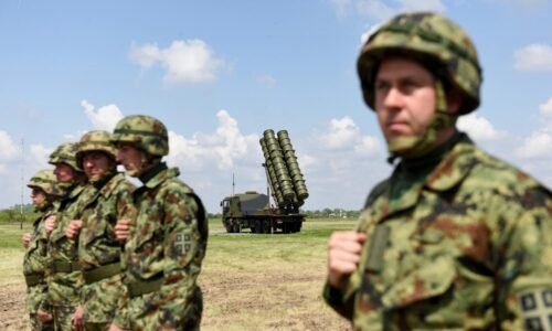 Srbsko vypovedalo zmluvy na ruské zbrane, chce tiež pokračovať na ceste do EÚ Srbsko vypovedalo zmluvy na ruské zbrane, chce tiež pokračovať na ceste do EÚ