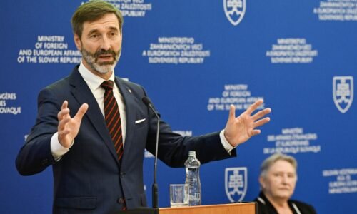 Blanár: Ak USA ukončia podporu Ukrajine, celkovú záťaž by nemala prevziať EÚ Blanár: Ak USA ukončia podporu Ukrajine, celkovú záťaž by nemala prevziať EÚ
