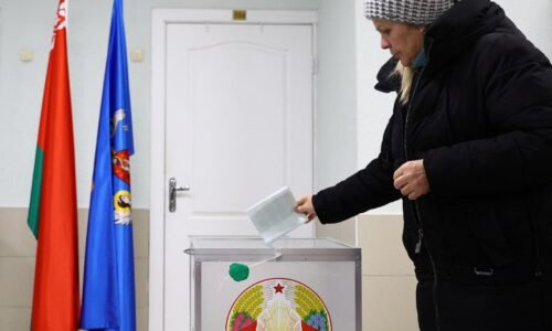 V Bielorusku sa začali prezidentské voľby, po siedmykrát kandiduje aj Lukašenko V Bielorusku sa začali prezidentské voľby, po siedmykrát kandiduje aj Lukašenko