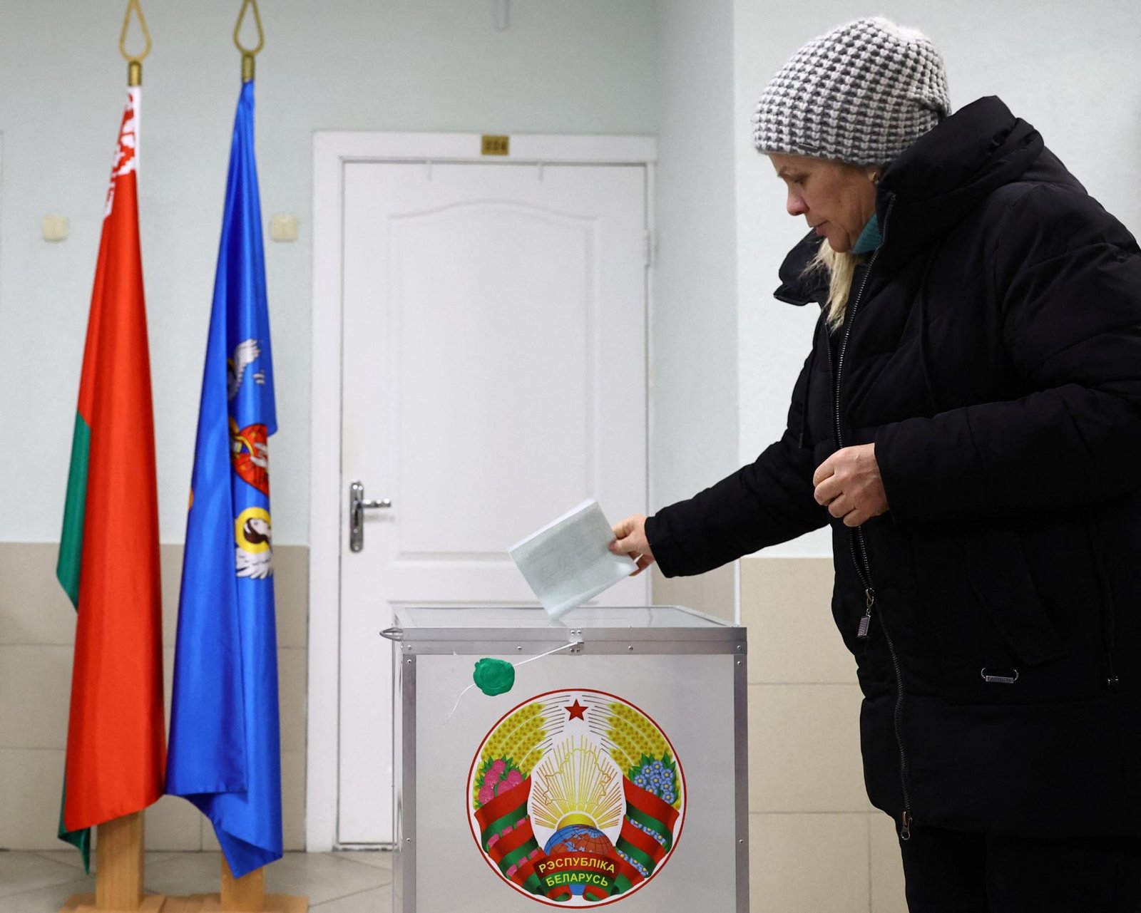 V Bielorusku sa začali prezidentské voľby, po siedmykrát kandiduje aj Lukašenko V Bielorusku sa začali prezidentské voľby, po siedmykrát kandiduje aj Lukašenko