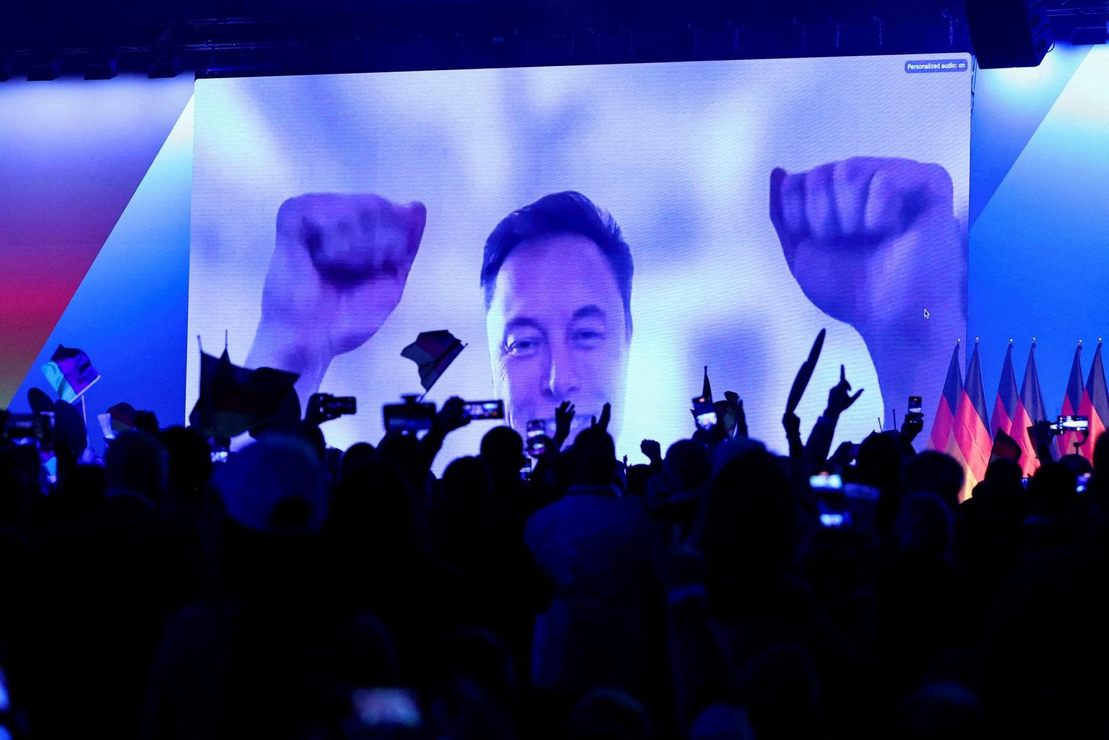 Elon Musk ohrozuje demokraciu, vyhlásil francúzsky premiér Bayrou
