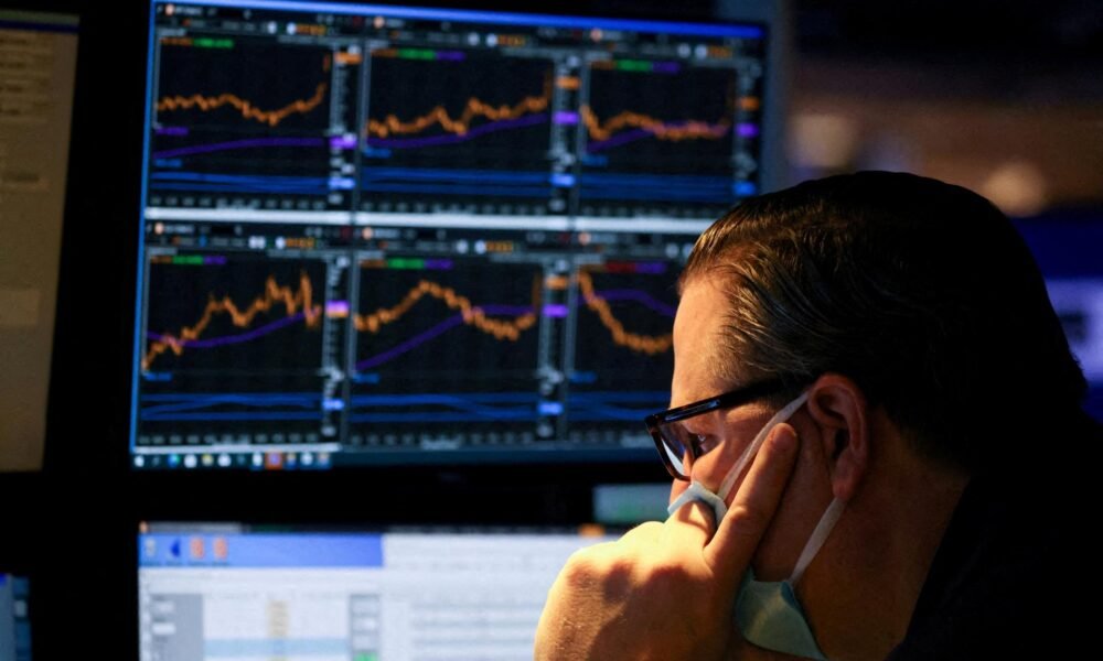 Akcie v Spojených štátoch posilnili, technologické firmy sa zotavovali z pondelkového prepadu Akcie v Spojených štátoch posilnili, technologické firmy sa zotavovali z pondelkového prepadu