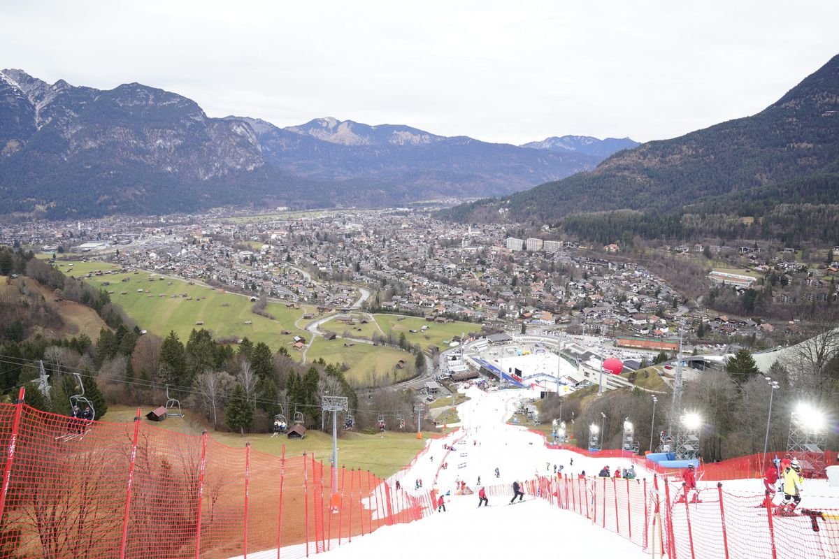 V Garmisch-Partenkirchene sa schyľuje k tesnému súboju. Favoritky pôjdu jedna za druhou