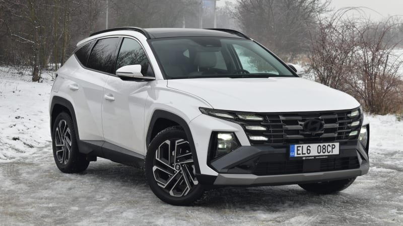 Plug-in hybrid v korejském bestselleru není nejlepší ani nejlevnější. Přednosti má jinde Plug-in hybrid v korejském bestselleru není nejlepší ani nejlevnější. Přednosti má jinde