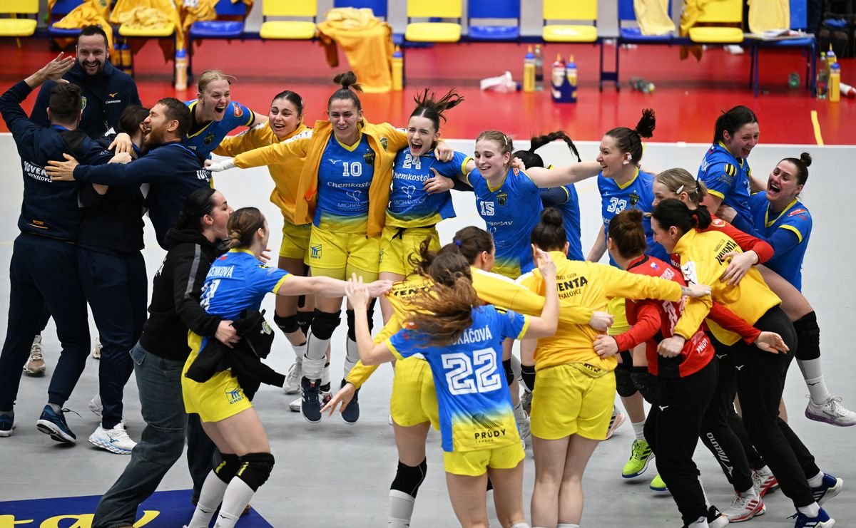 Európsky pohár EHF: Famózne Michalovčanky v domácej odvete, manko zo Solúna zmazali na výbornú