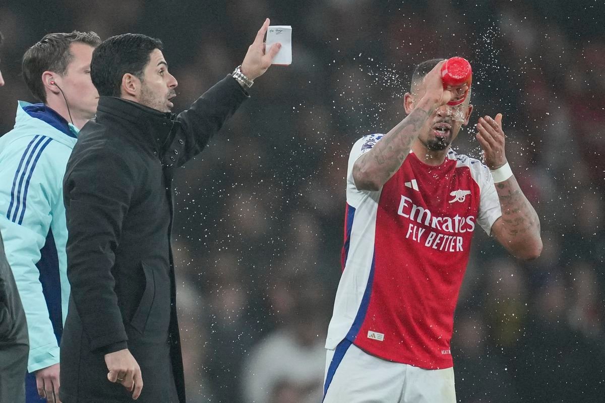 Arsenal hľadá útočníka na prestupovom trhu. Arteta: Boli by sme naivní, ak by sme to nerobili