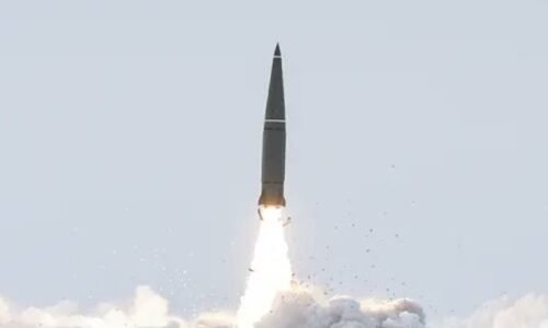 Video: Pri ruskom útoku raketami Iskander na elitnú jednotku v Sumskej oblasti bolo zasiahnutých až 180 militantov