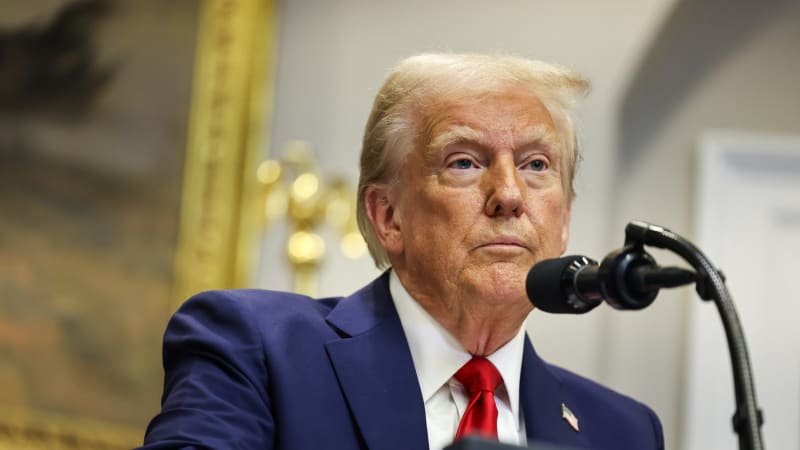 Kolumbie ustoupila Trumpovu tlaku. Země začne přijímat deportované migranty, tvrdí Bílý dům