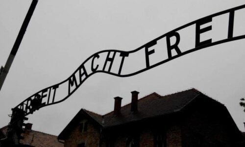 Pripomíname si 80. výročie oslobodenia nacistického koncentračného a vyhladzovacieho tábora Auschwitz-Birkenau Pripomíname si 80. výročie oslobodenia nacistického koncentračného a vyhladzovacieho tábora Auschwitz-Birkenau
