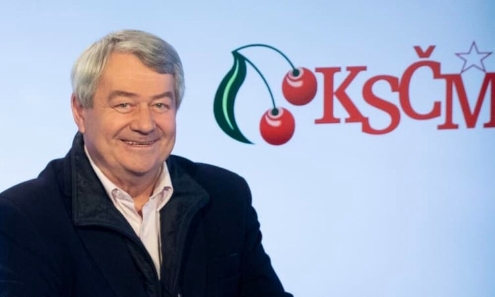 KSČM není mrtvá, jen zaplatila vysokou cenu, uvedl expředseda Filip. Připustil klíčovou chybu