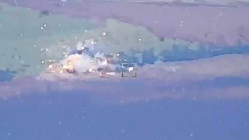 Raketová salva z HIMARS zničila ruského „Chrta“. Ohňostroj za 15 mega, smějí se Ukrajinci Raketová salva z HIMARS zničila ruského „Chrta“. Ohňostroj za 15 mega, smějí se Ukrajinci